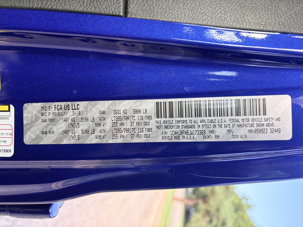 Used 2018 Ocean Blue Metallic Clearcoat Jeep Rubicon image 19