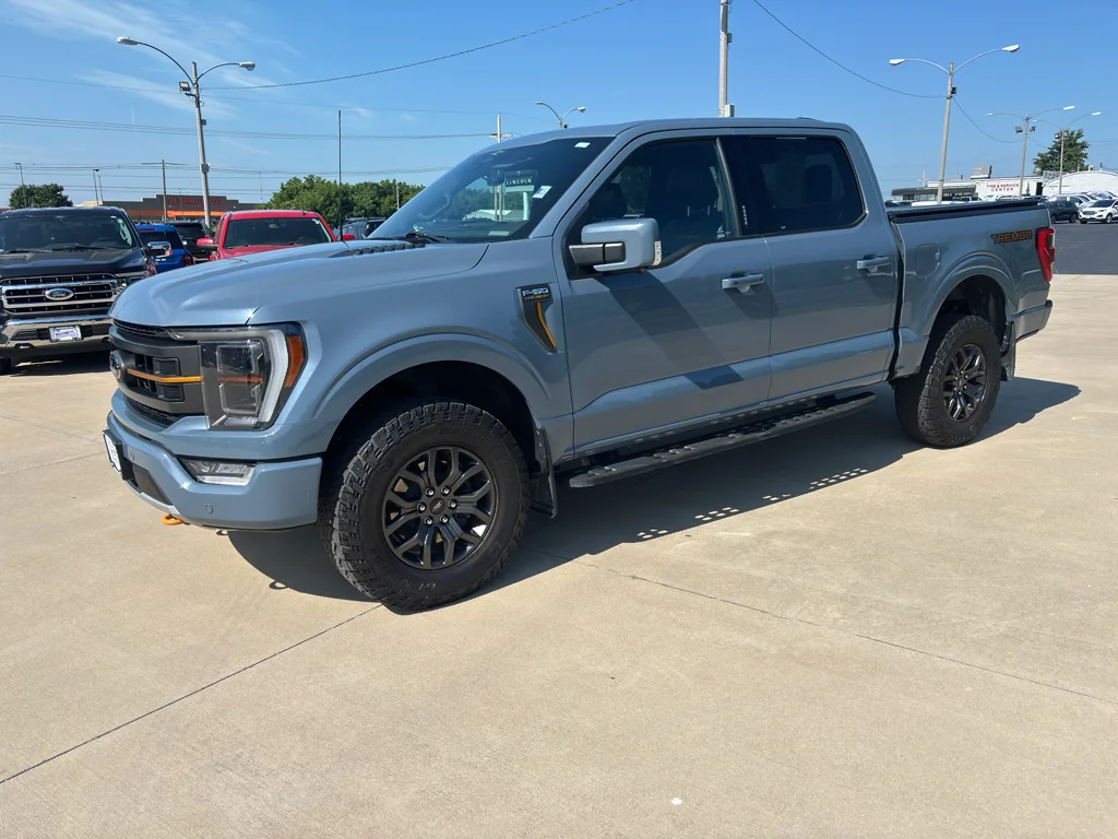 Used 2023 Azure Gray Metallic Ford Tremor image 8