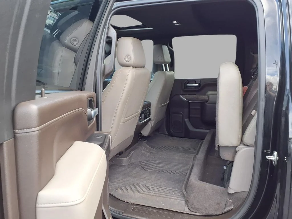 Used 2020 Black Chevrolet LTZ image 25