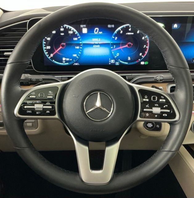 Used 2022 White Mercedes-Benz GLE 350 image 11