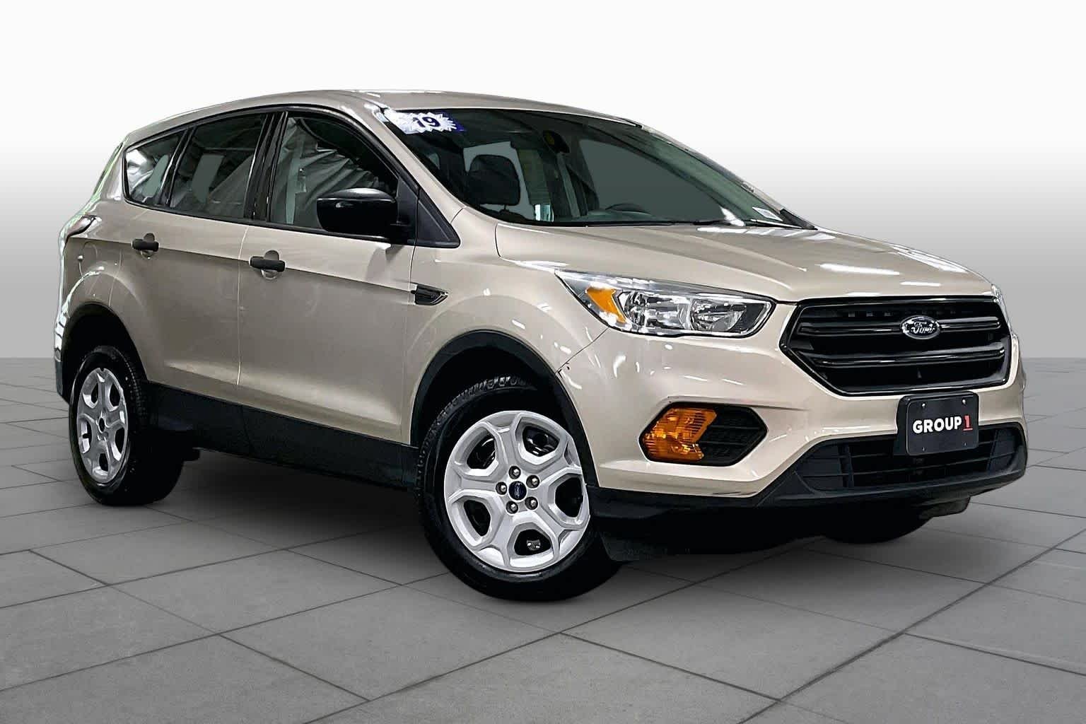 Used 2017 White Gold Metallic Ford S image 3