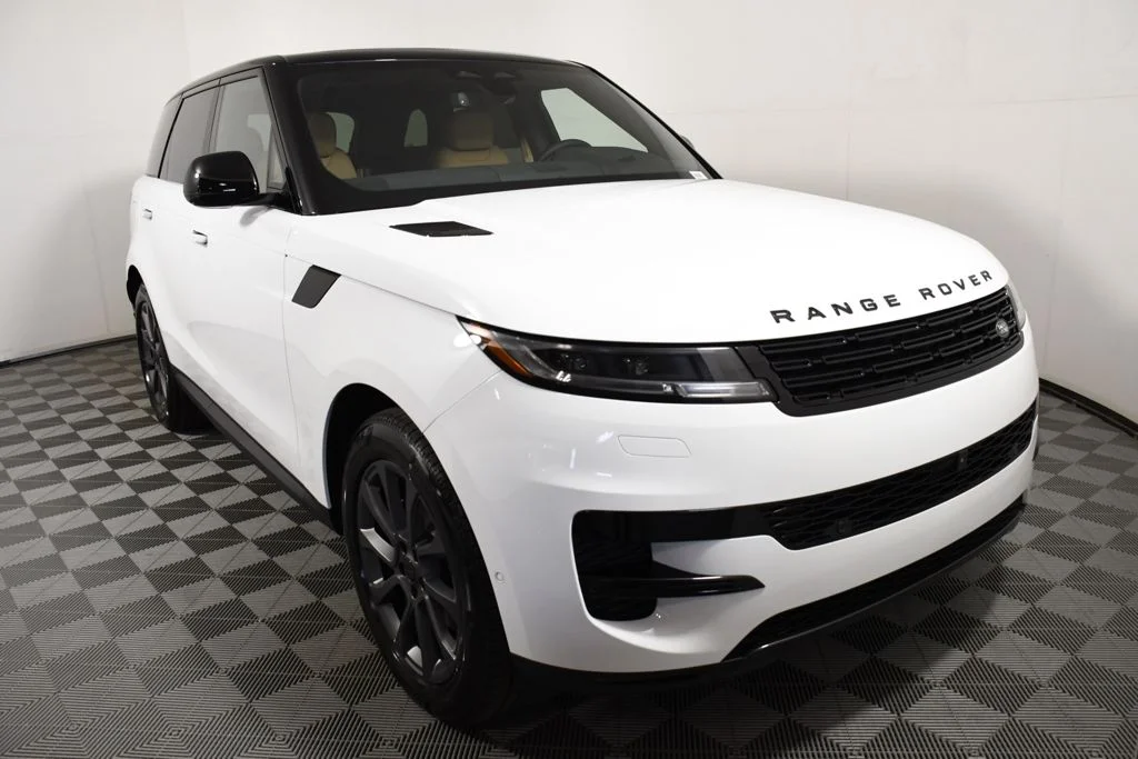 New 2026 Fuji White Land Rover SE image 9