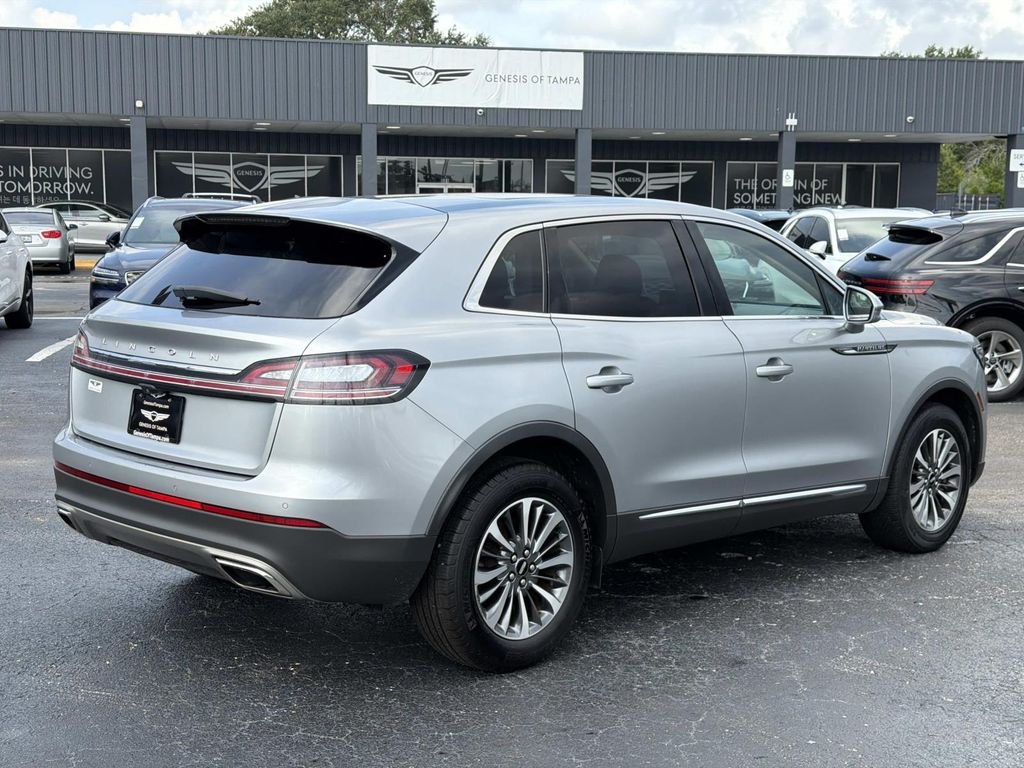 Used 2022 Silver Lincoln Reserve image 4