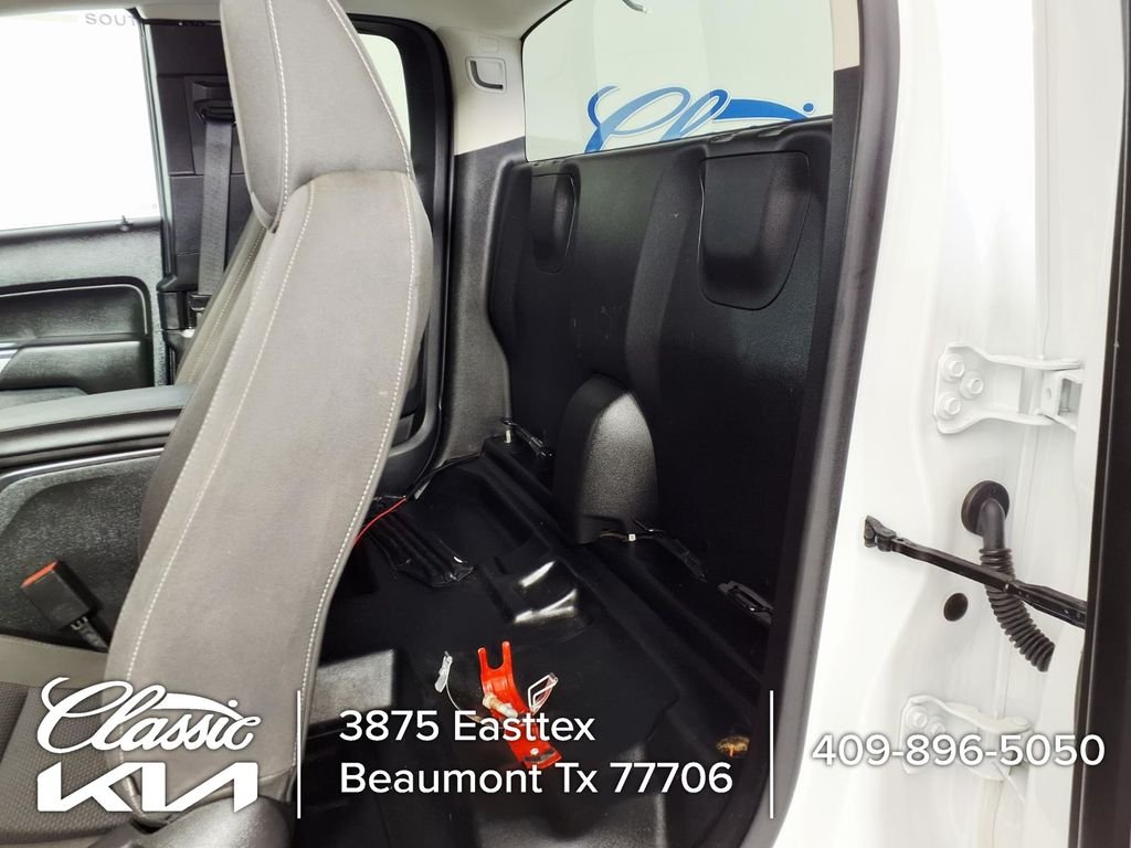 Used 2021 White Chevrolet LT image 11