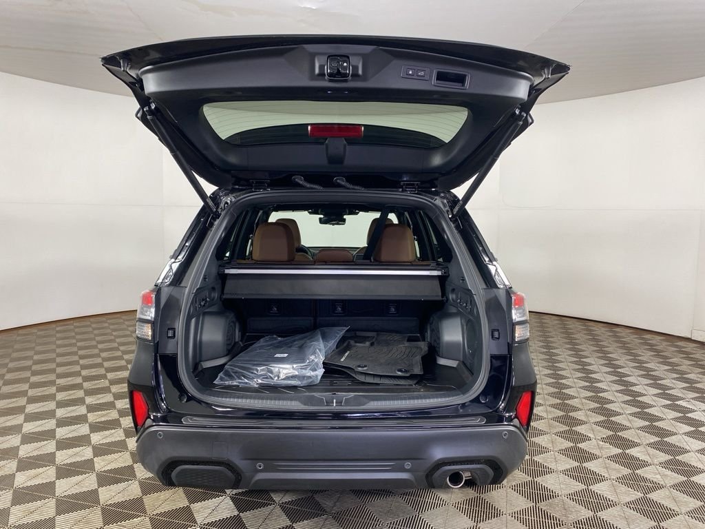 2025 Subaru Forester Touring - Photo 8
