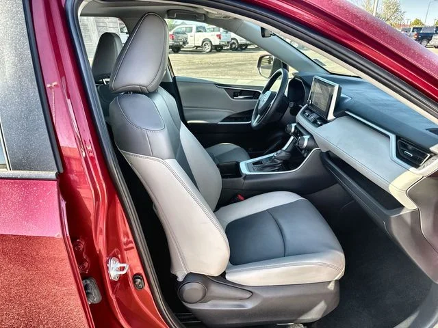 Used 2024 Red Toyota XLE Premium image 24