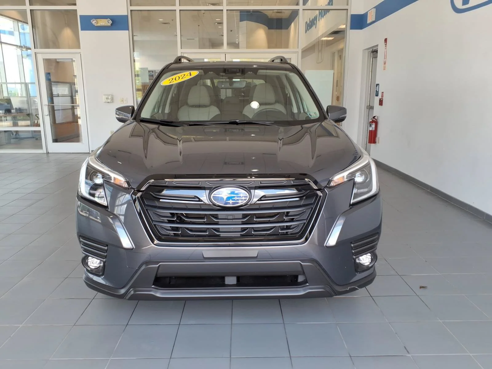 Used 2024 Magnetite Gray Metallic Subaru Limited image 2