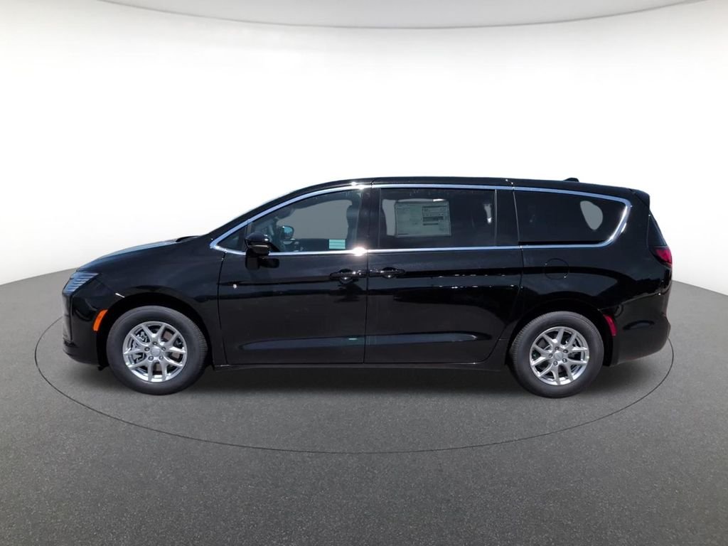 New 2027 Diamond Black Crystal Pearl-Coat Exterior Paint Chrysler  image 13