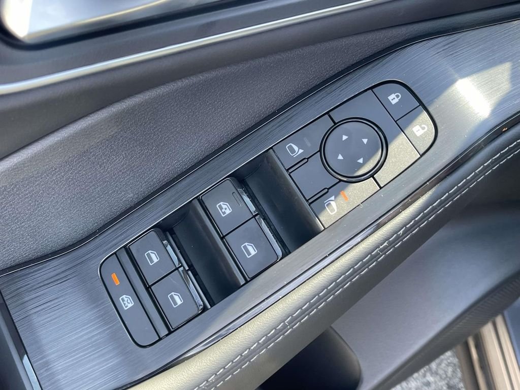 New 2026 Gray Nissan Platinum image 19