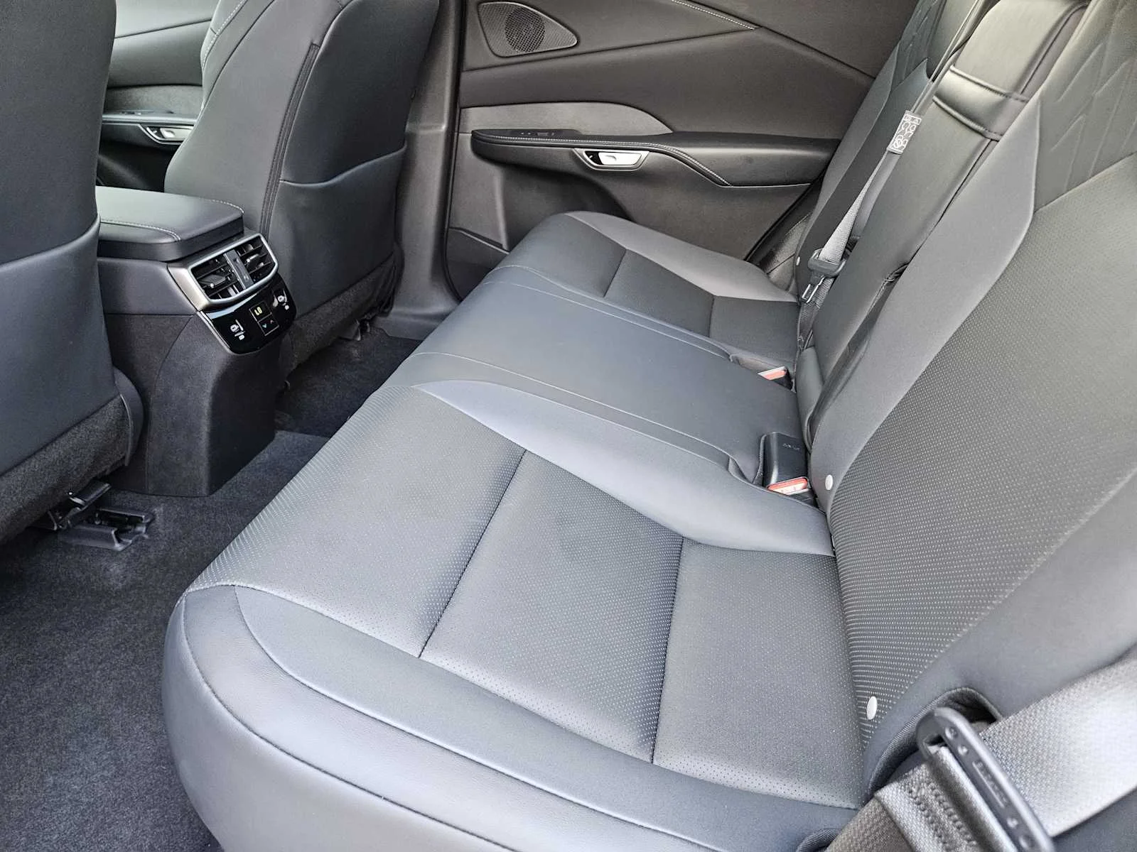 Certified Used 2025 NORI GREEN PEARL Lexus Premium image 22