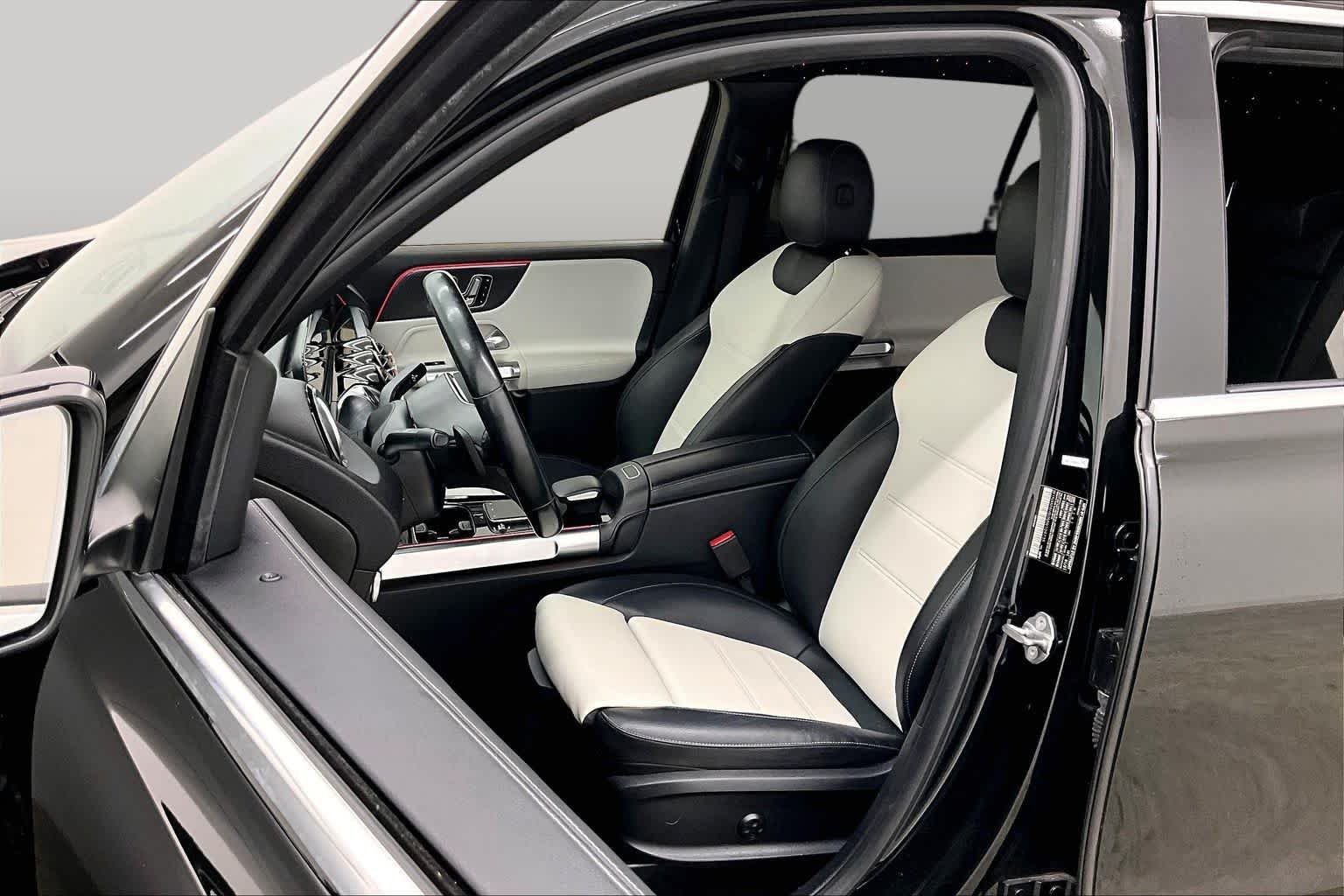 Pre-Owned 2021 Mercedes-Benz GLB 250