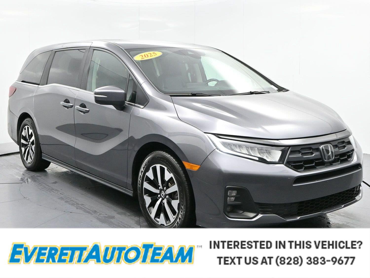 Used 2025  Honda EX-L image 1