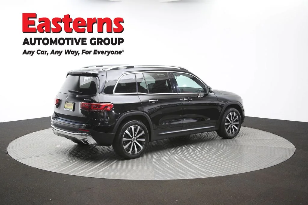 Used 2022 Black Mercedes-Benz GLB 250 image 42