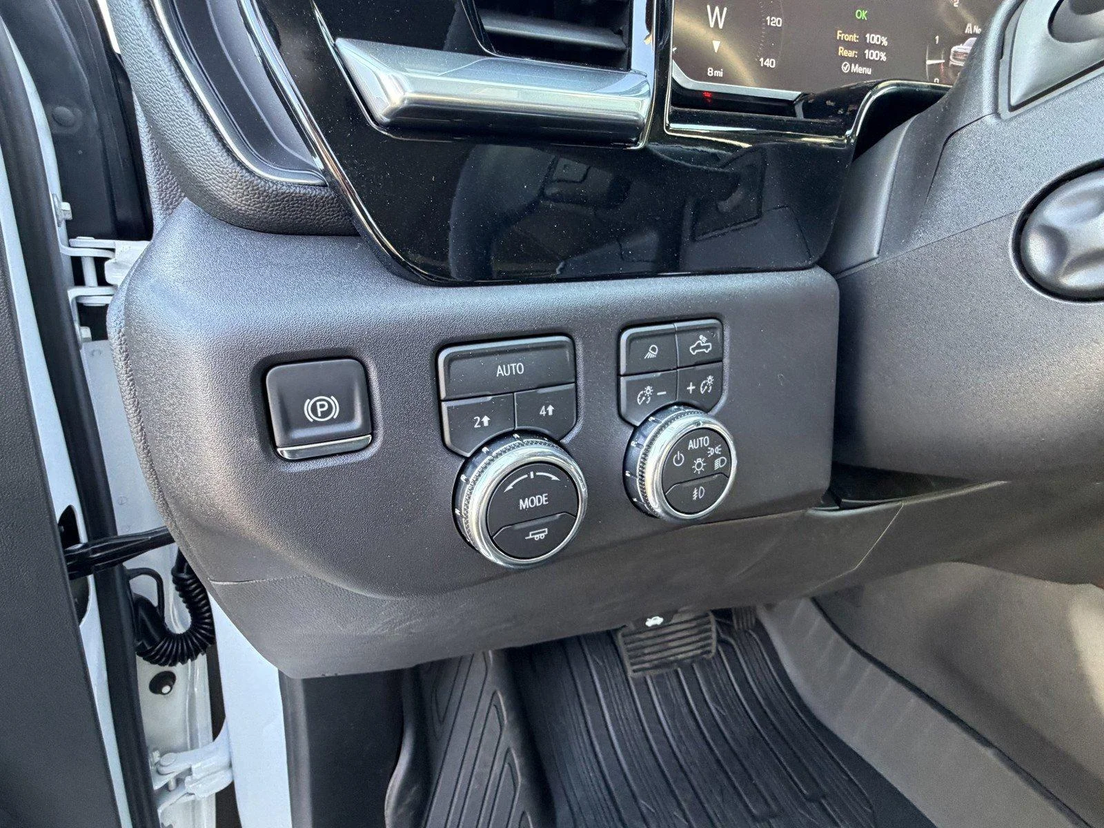 New 2026 Summit White GMC SLT image 22