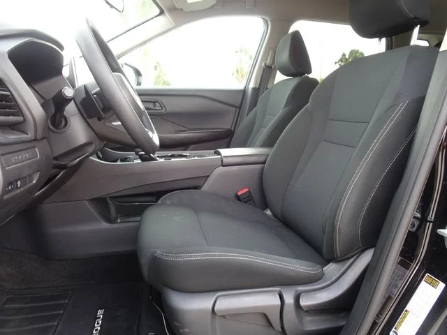 Used 2024 Super Black Nissan S image 7