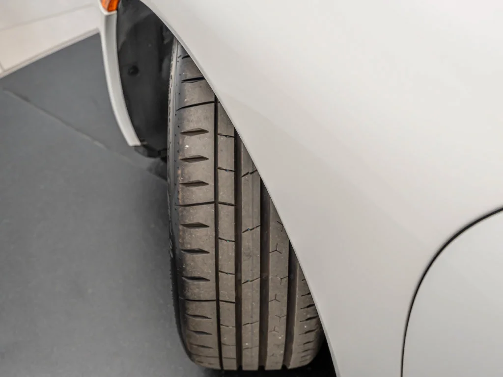 Used 2003 Carrara White Porsche Carrera image 49