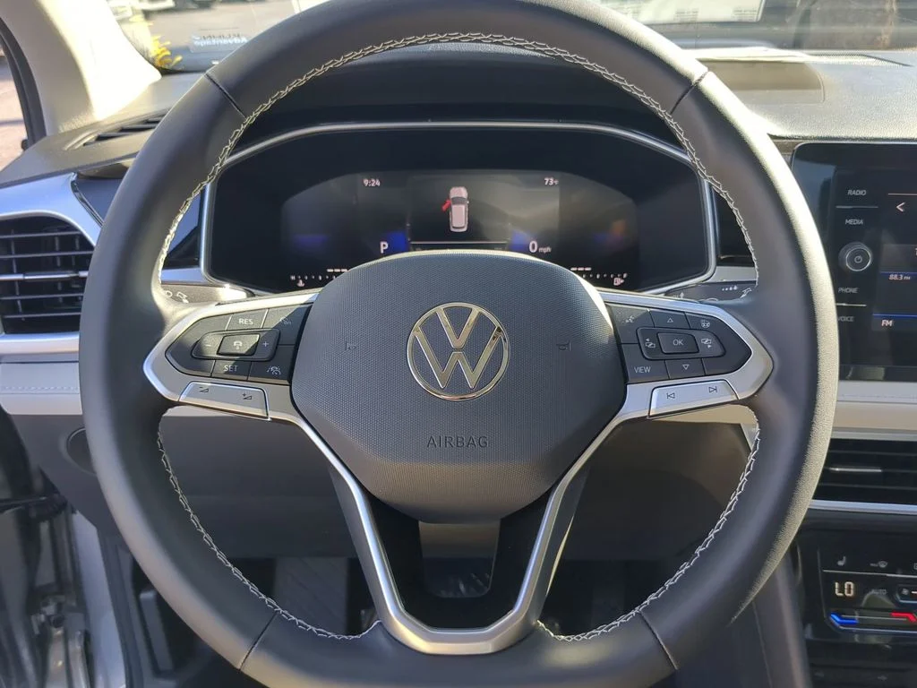 New 2026 Silver Volkswagen 1.5T SE image 29