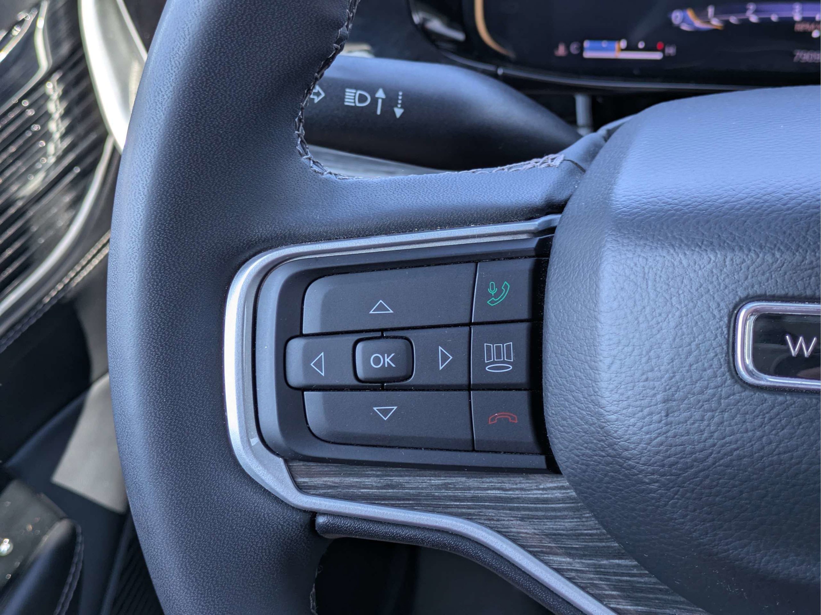 Used 2022 Baltic Gray Metallic Clearcoat Jeep Series III image 25