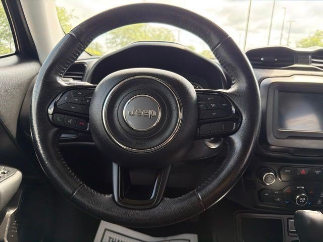 Used 2018 Black Jeep Altitude image 26