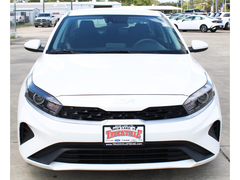 Used 2023 Clear White Kia LX image 15