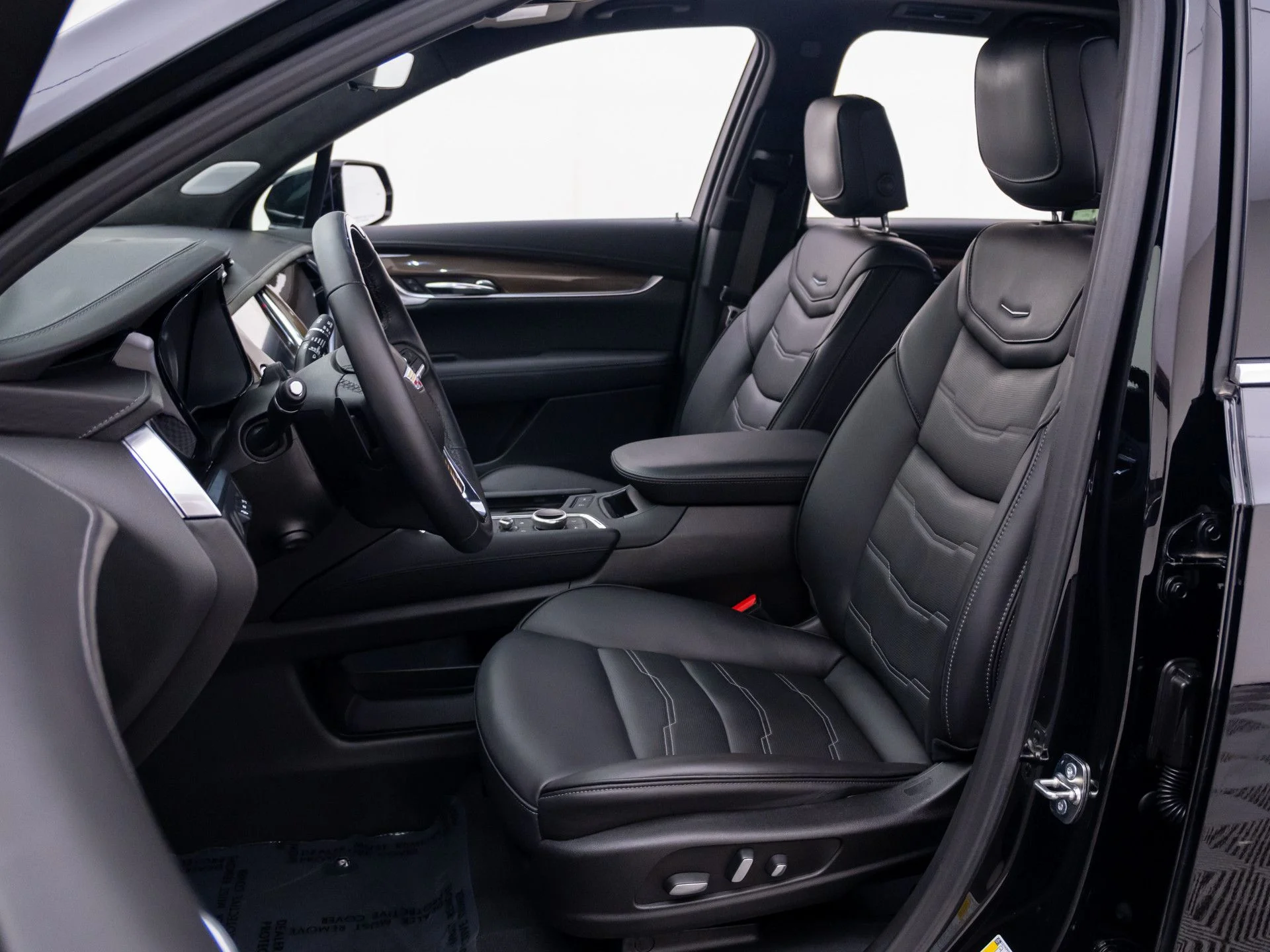 Used 2025 Black Cadillac Premium Luxury image 18