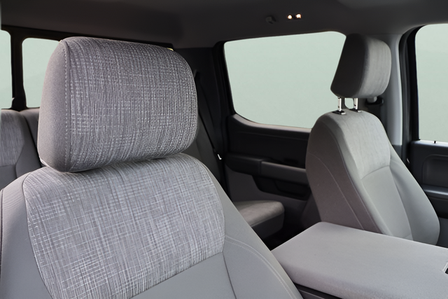 Used 2023 Gray Metallic Ford XLT image 18
