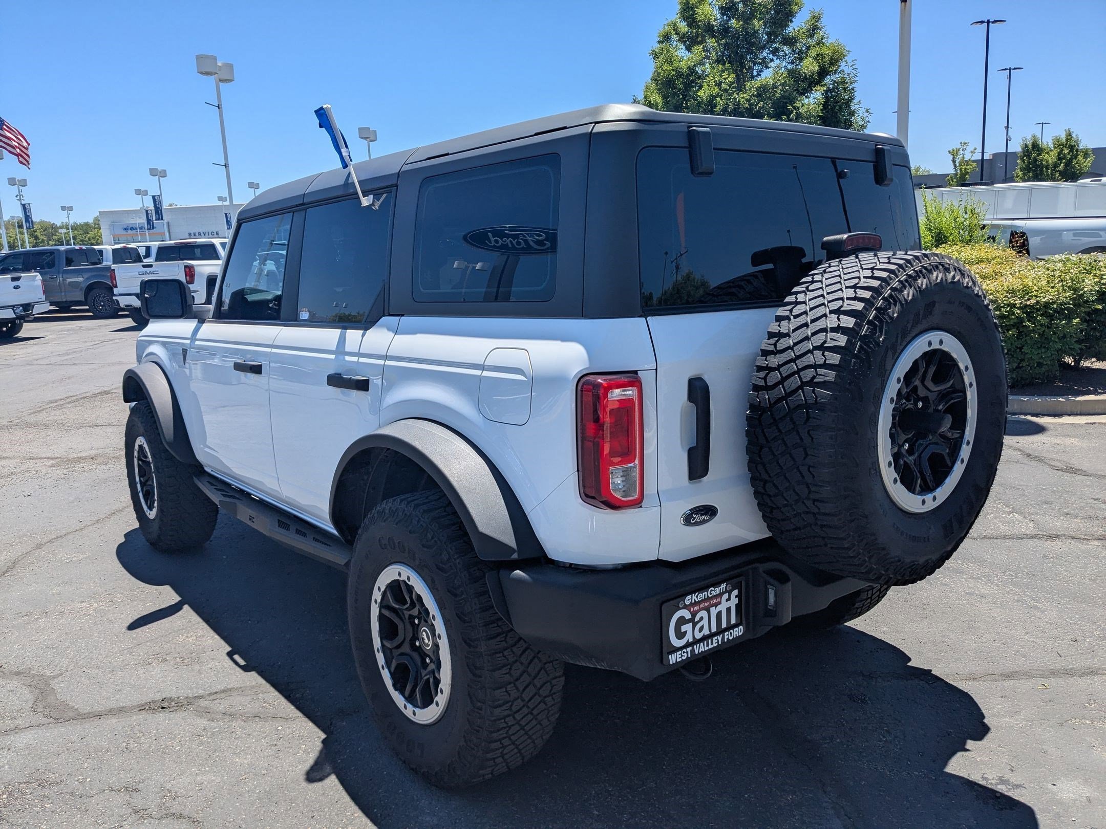 Used 2023 Blue Ford Base image 5