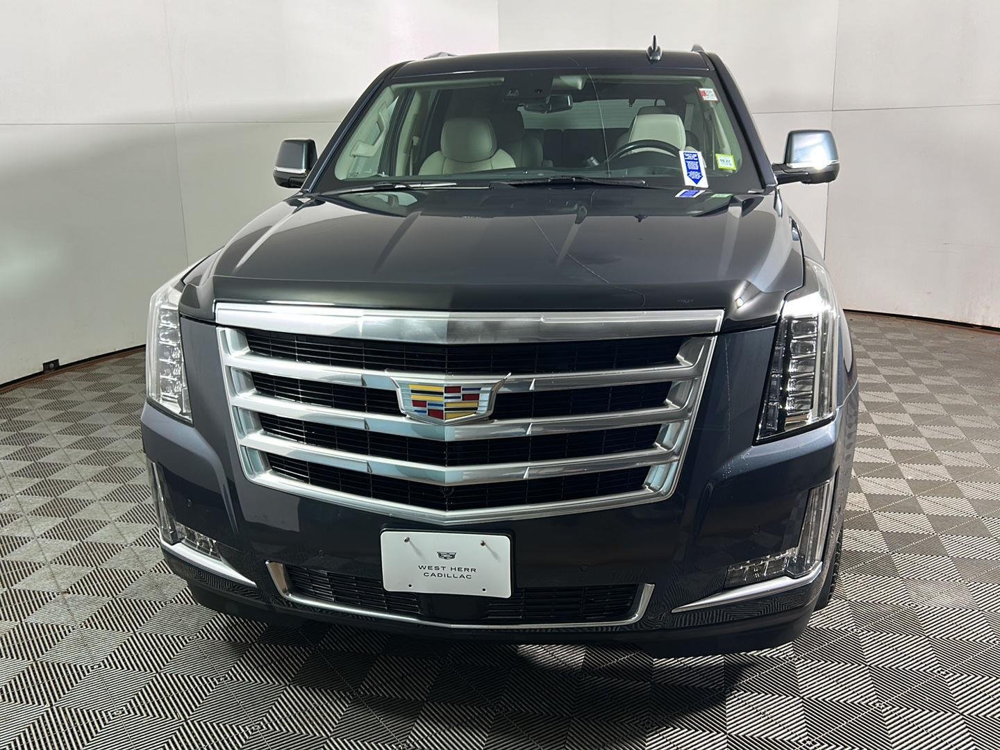 Used 2020 Shadow Metallic Cadillac Premium Luxury image 15