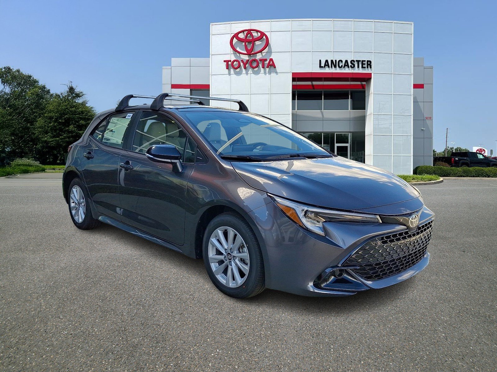 2027 Toyota Corolla Hatchback SE
