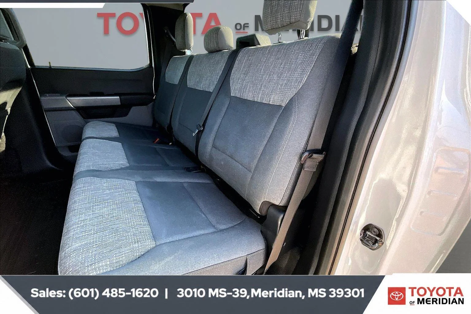 Used 2023 Oxford White Ford XLT image 19