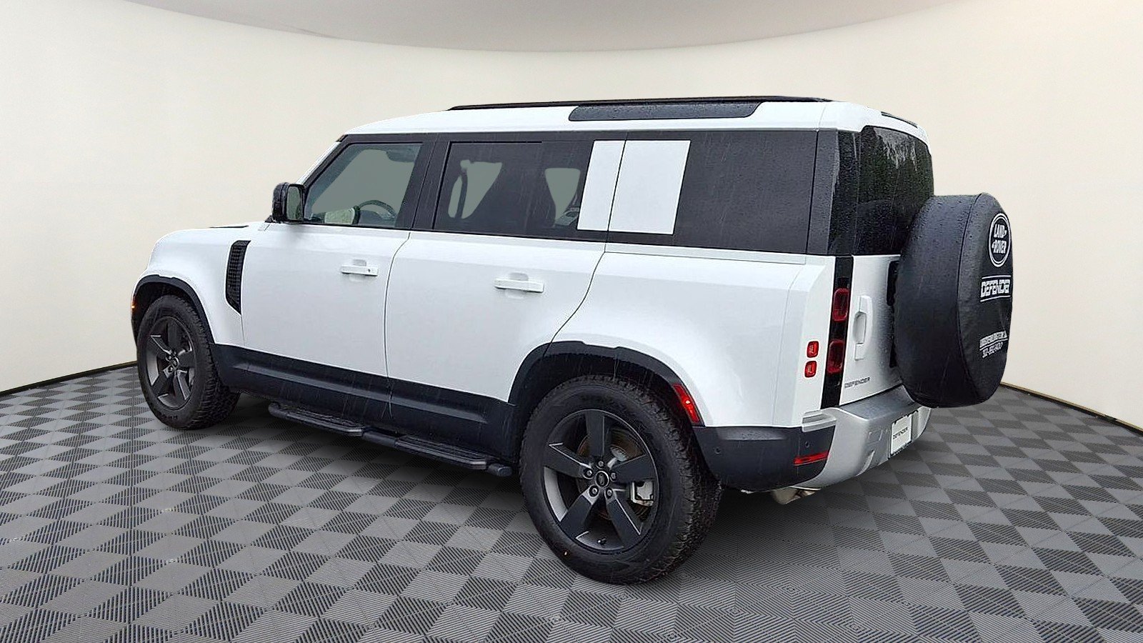 Certified Used 2025 Fuji White - 1AA Land Rover 110 P400 S image 6