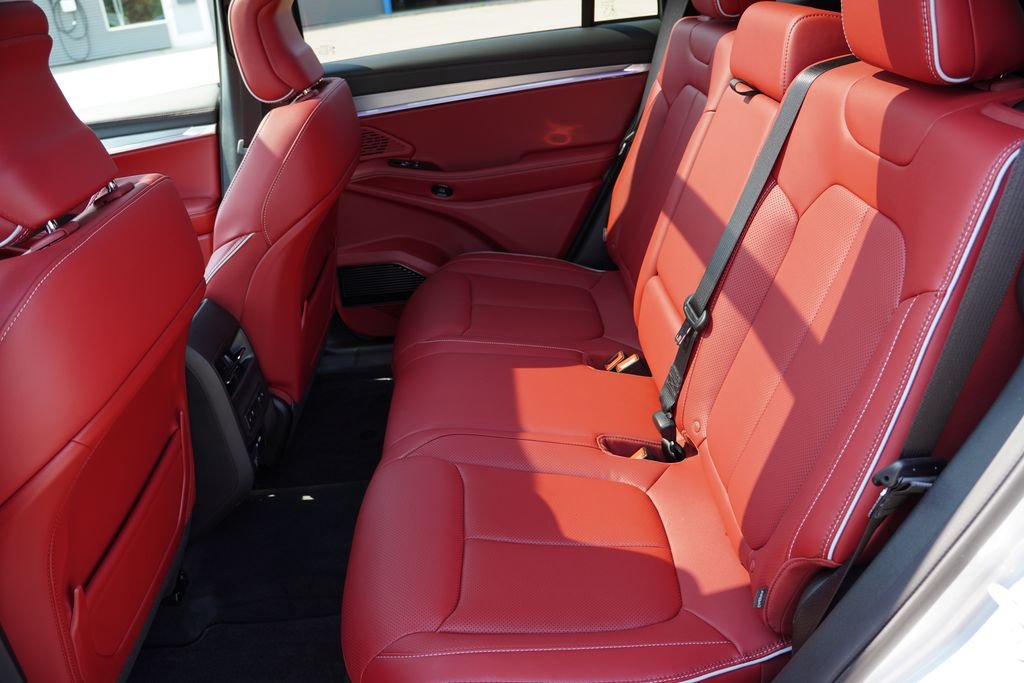 Used 2025 Silver Jeep Launch Edition image 17