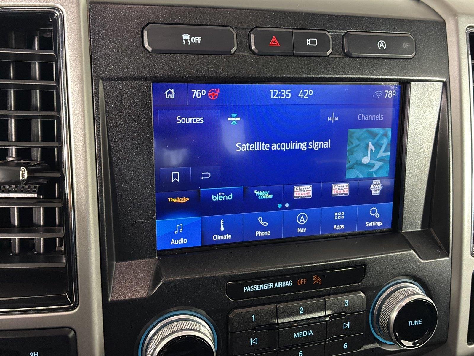 Used 2019 Ruby Red Metallic Tinted Clearcoat Ford LARIAT image 48