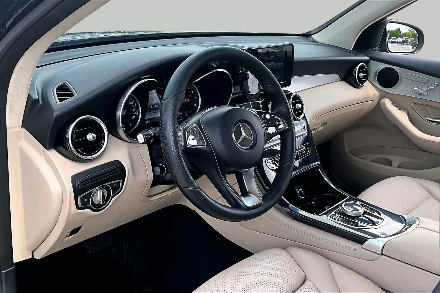 Used 2017 Lunar Blue Metallic Mercedes-Benz GLC 300 image 16