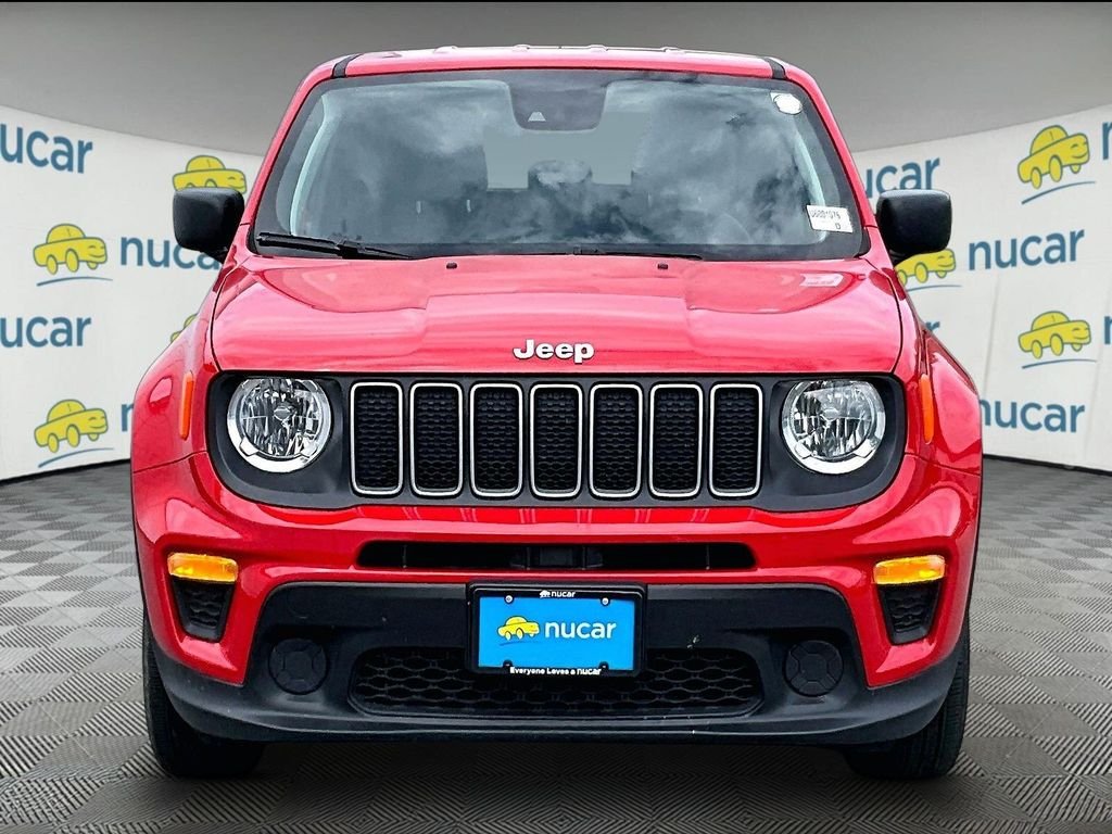 Used 2023 Colorado Red Clearcoat Jeep Latitude image 2