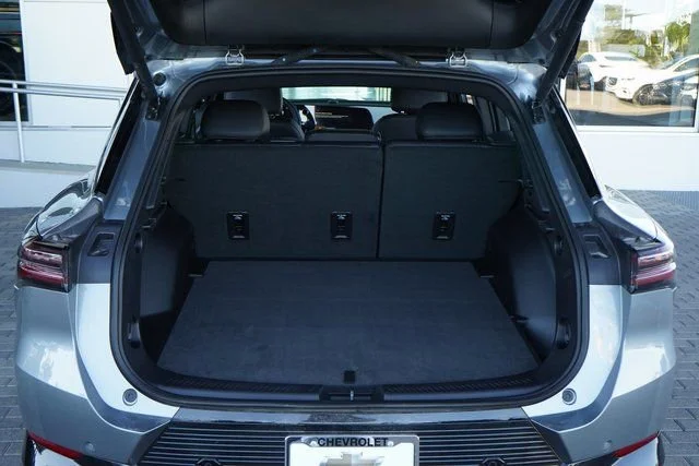 2025 Chevrolet Equinox EV LT - Photo 17