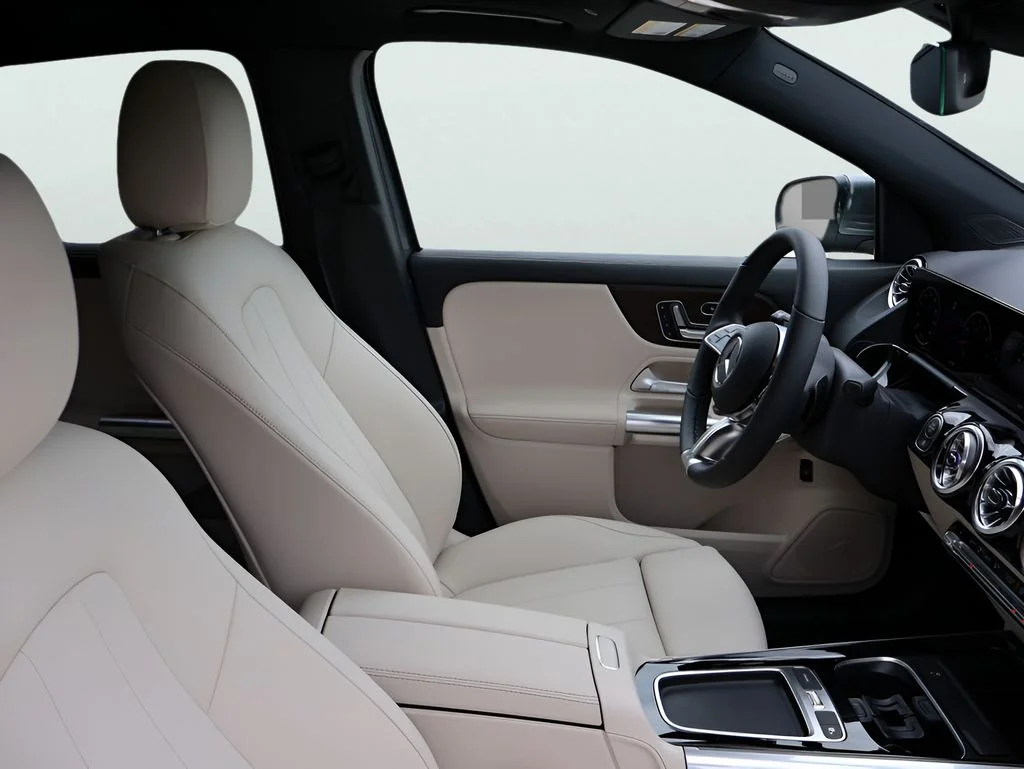 New 2026 Grey Mercedes-Benz GLA 250 image 8