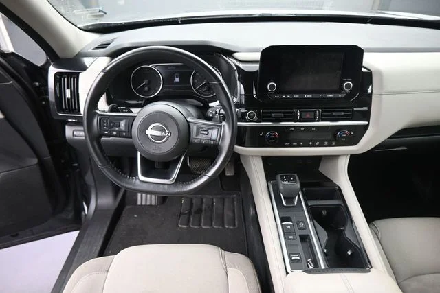 Used 2024 Gray Nissan SV image 23