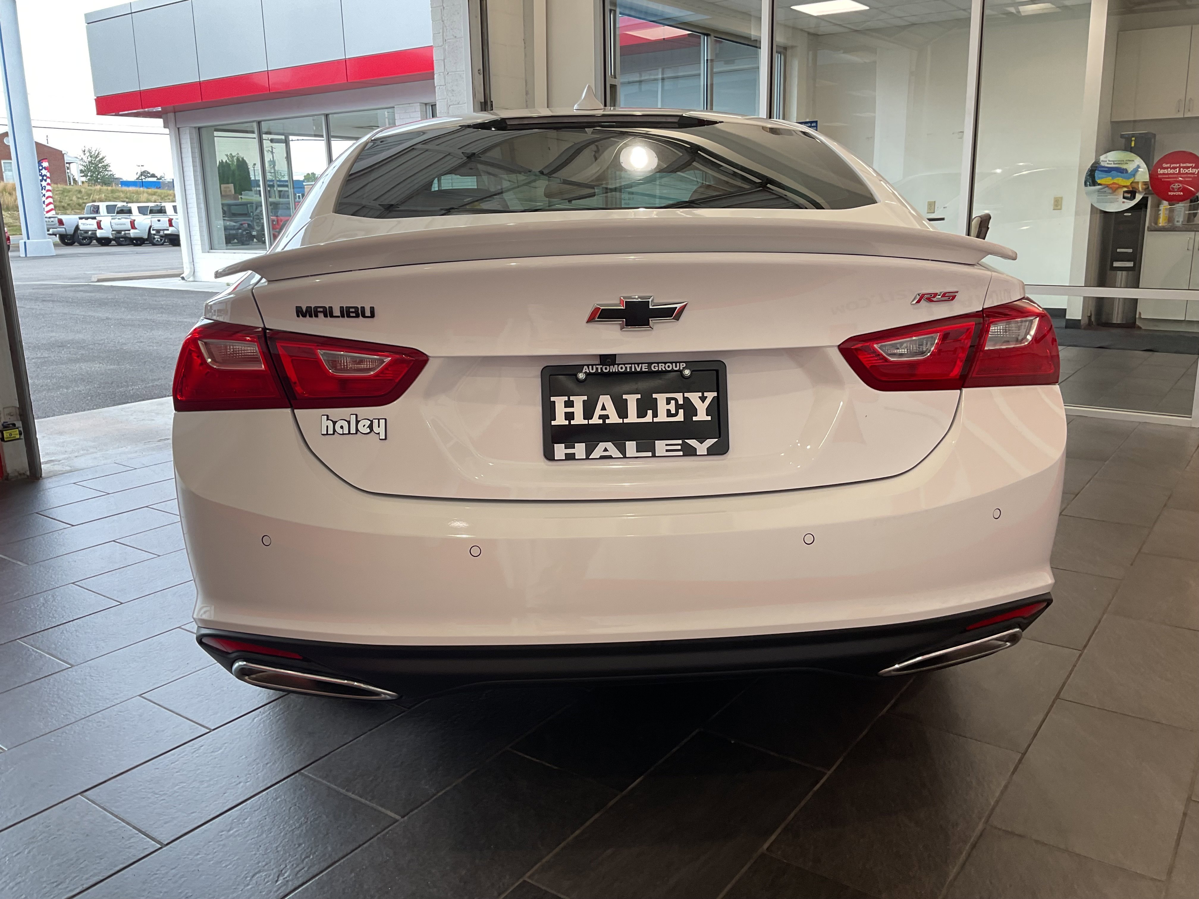 Used 2025 Summit White Chevrolet RS image 7
