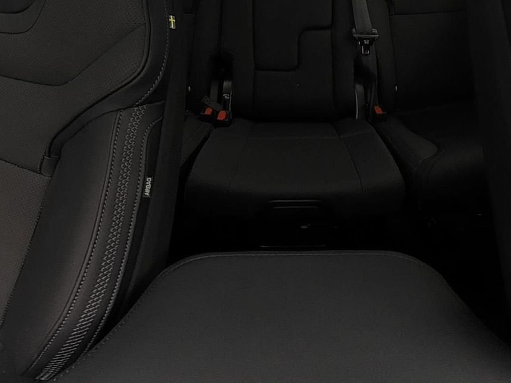 2025 Volvo EX90 Plus - Photo 33