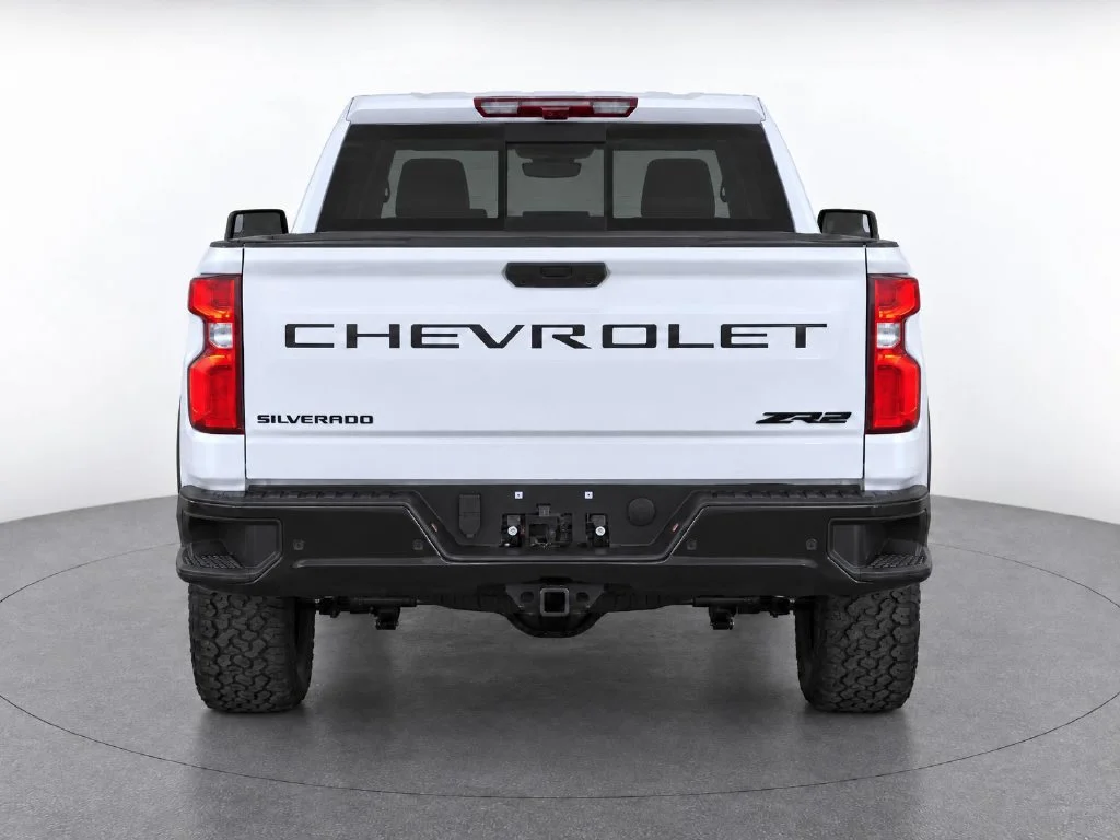 2025 Chevrolet Silverado 1500 ZR2 - Photo 9