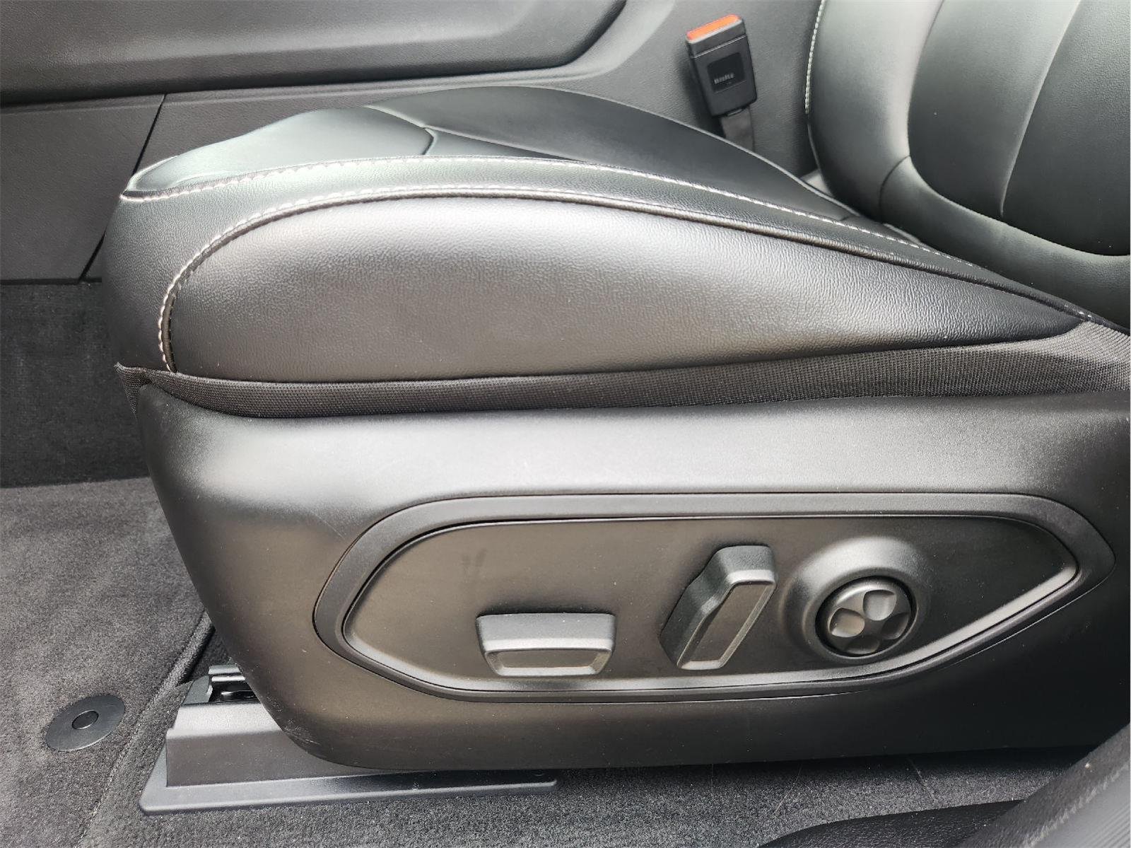 2025 Jeep Grand Cherokee L photo 25 of 35