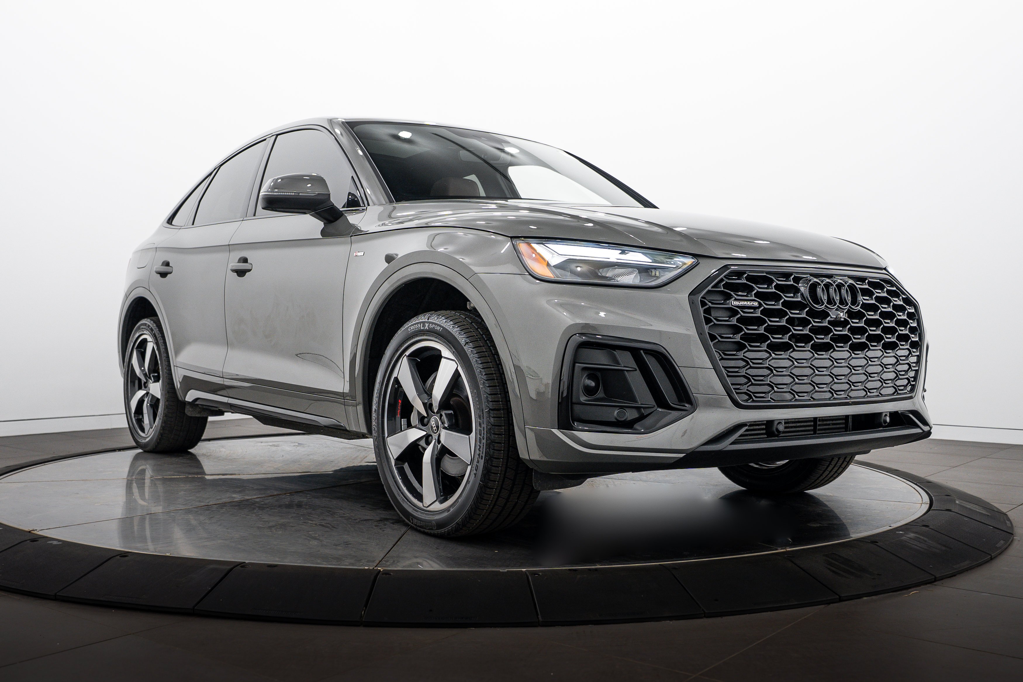 2023 Audi Q5 Sportback 45 Premium Plus's photo