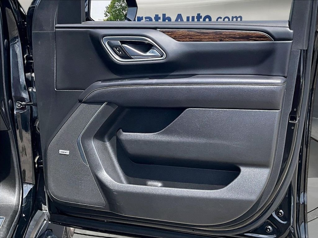 Used 2021 Black Chevrolet Premier image 32