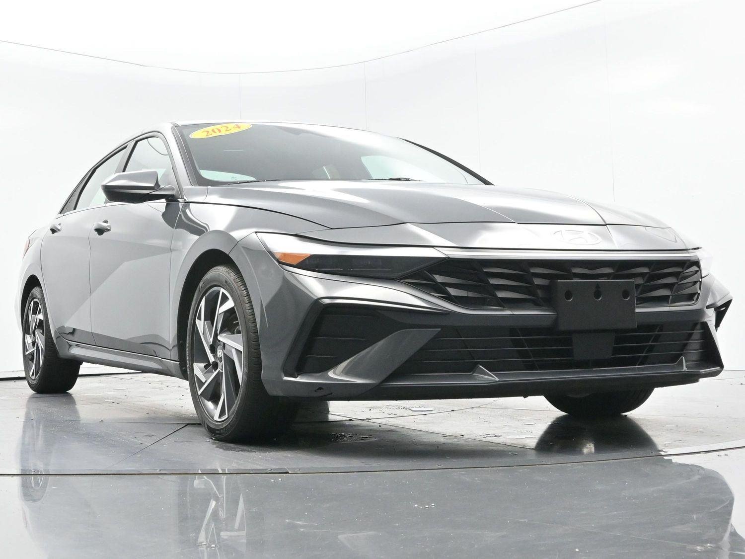 Used 2024 Ecotronic Gray Hyundai SEL image 47