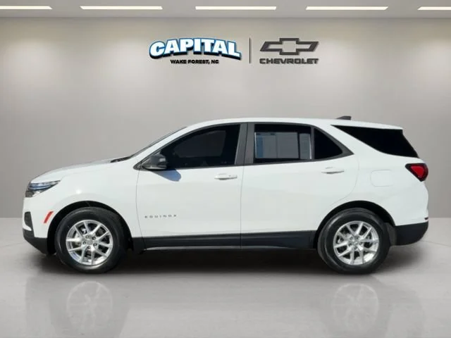 Used 2022 SUMMIT WHITE Chevrolet LS image 2