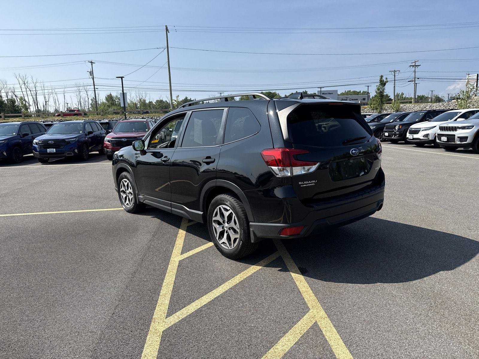 Used 2024 Crystal Black Silica Subaru Premium image 5