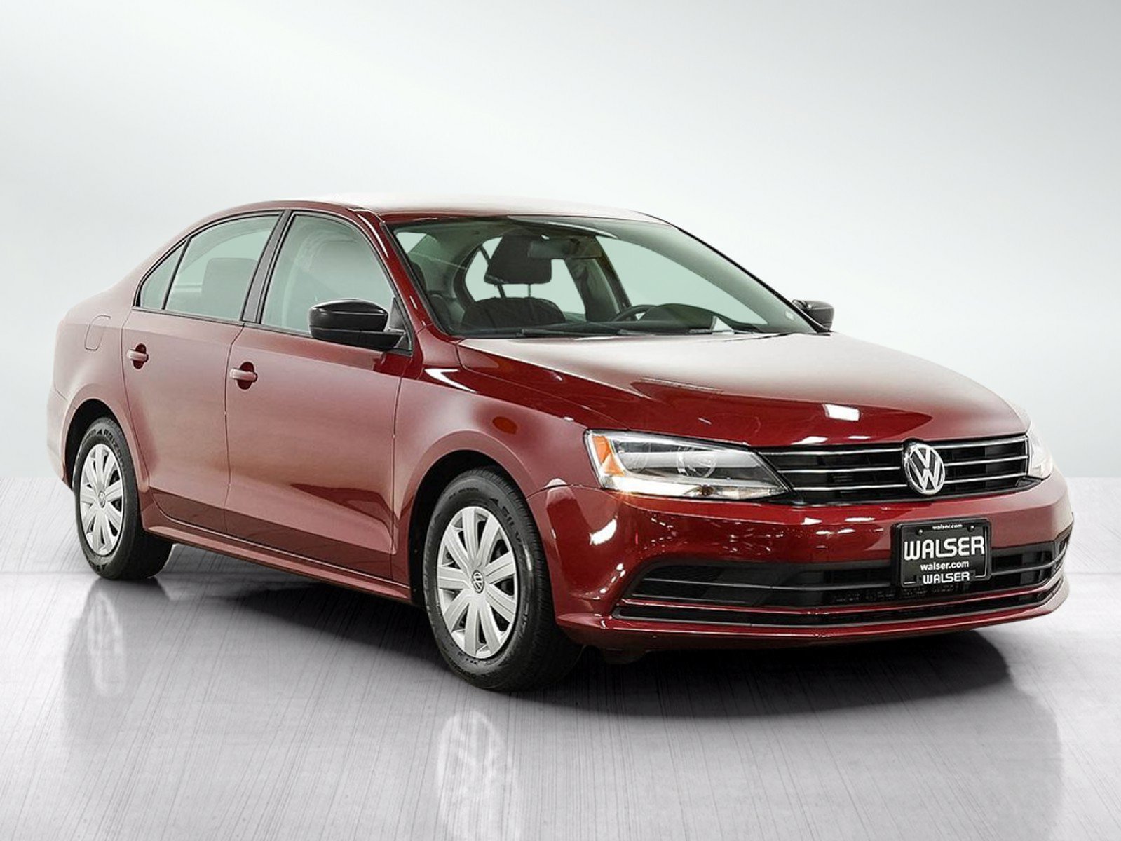 Used 2016 Cardinal Red Metallic Volkswagen 1.4T S image 7