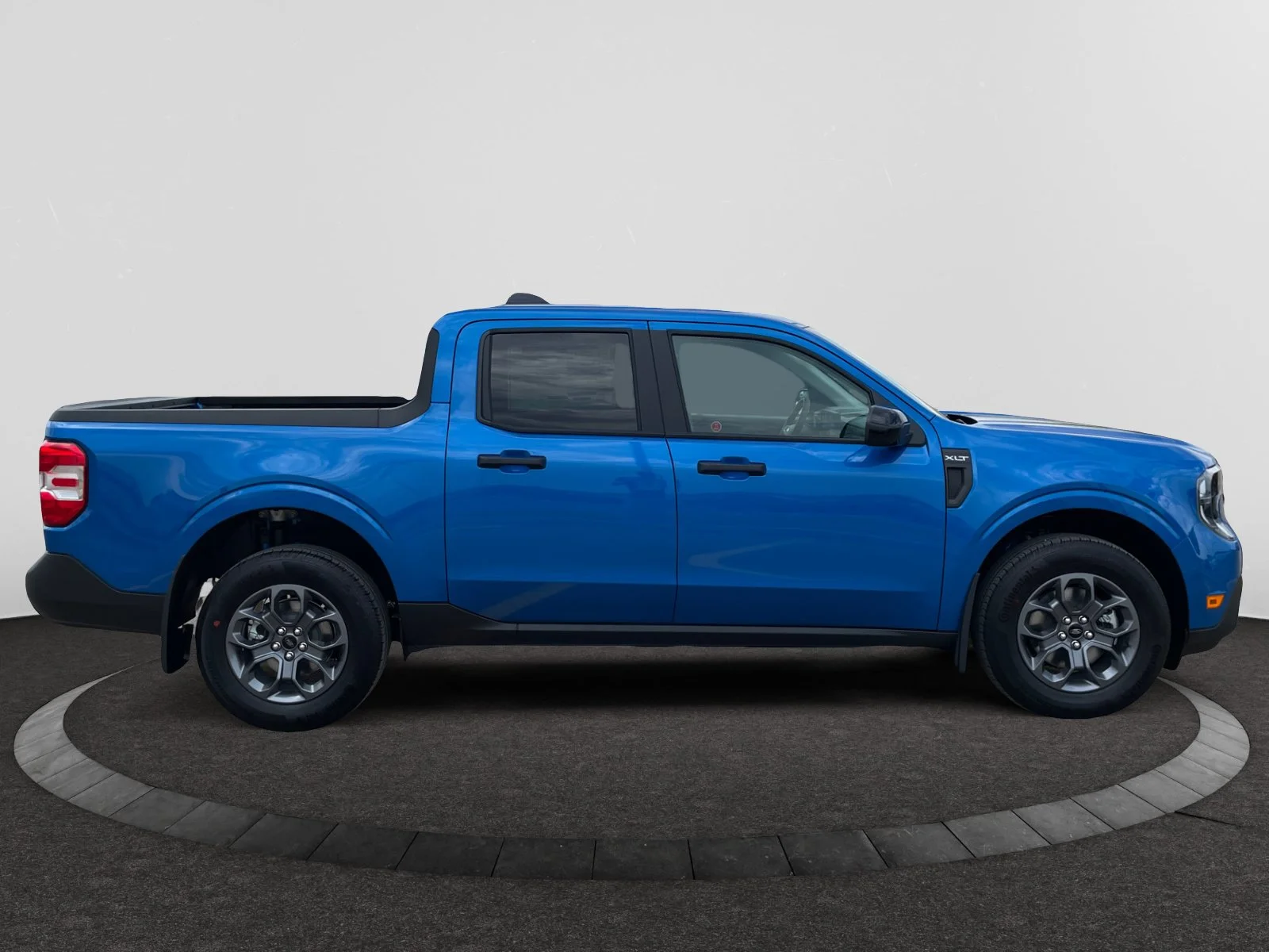 New 2026 Velocity Blue Ford XLT image 6