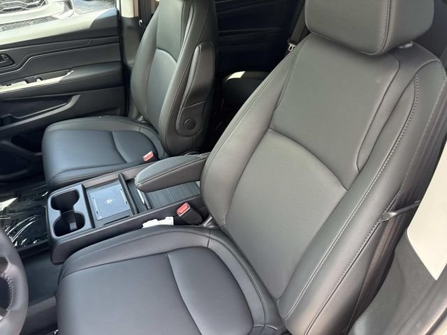 Certified Used 2026 Solar Silver Metallic Honda EX-L image 21